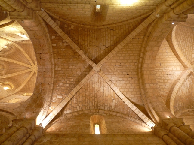 Iglesia Sta. María la Mayor. Villamuriel de Cerrato. Interior nave central