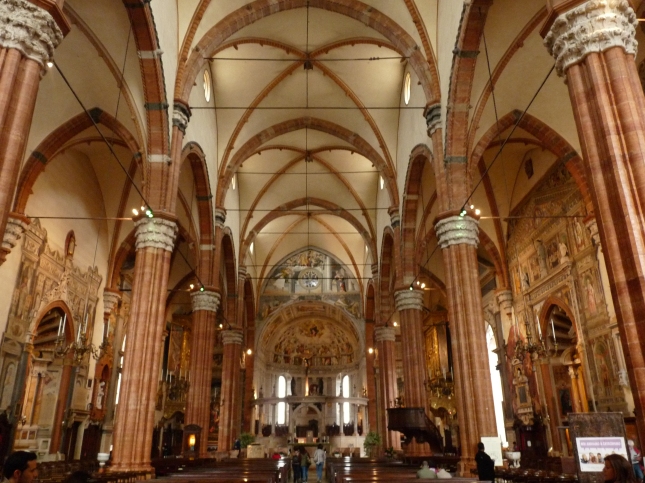 Duomo de Verona - Nave central